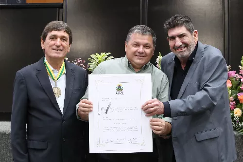 Fotografia: 100.jpg