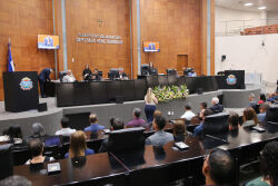Sessão especial homenageia fiéis da Igreja Batista Nacional