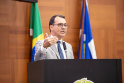 Lúdio questiona Sema e governador sobre licença para garimpo ilegal na Terra Indígena Sararé