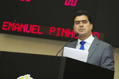 Emanuel Pinheiro propõe meio-passe nas passagens intermunicipais   