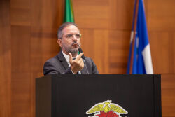 Paulo Araújo propõe isenção de IPVA para motocicletas de até 180 cilindradas e cancelamento de débitos para PCDs