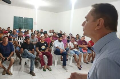 Wilson Santos se reuniu com mais de 50 pescadores de Rosário Oeste