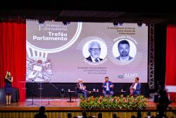 Mitre e Vitorino destacam papel do jornalismo, da ética e da inovação em evento da ALMT