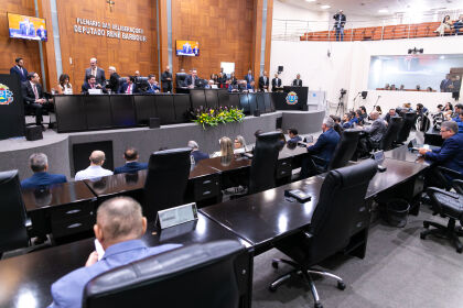 ALMT instala 4ª Sessão Legislativa e marca retomada dos trabalhos parlamentares