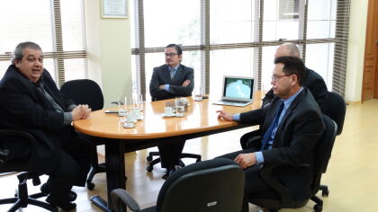 Deputado Eduardo Botelho em reunião com o procurador-geral de Justiça Paulo Prado