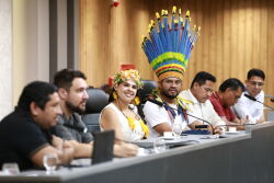 ALMT homenageia lideranças indígenas e reforça compromisso com povos originários