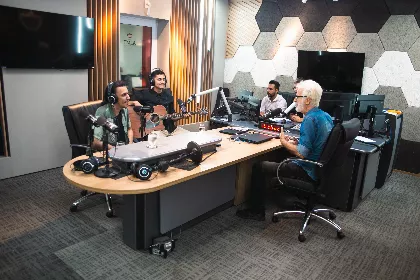 Sons de Mato Grosso recebe Banda Colisão Interna