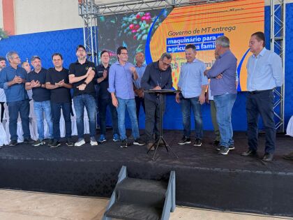 Deputado Dilmar Dal Bosco em agenda no municipio de JuruenaFoto: JUNIOR POYER