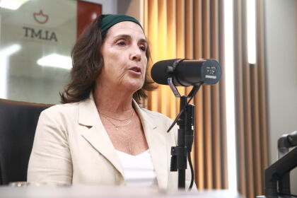 Lugar de Mulher recebe Magic Paula