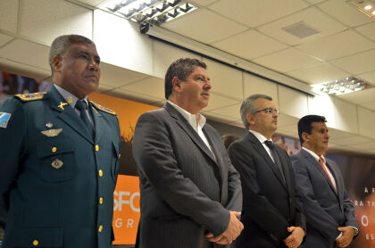 Presidente Guilherme Maluf recebe homenagem Homens do Mato da Policia Militar