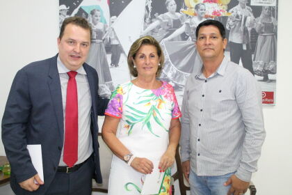 Max Russi e Lucimar Campos firmam parceria para construção de miniestádio em VG