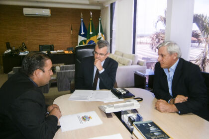 Dep. Wagner Ramos com o chefe da Casa Civil Paulo Taques