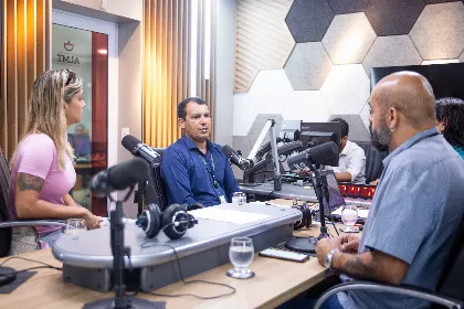 Painel recebe Nilson Portela e Caroline Heming