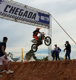 Abertura do Campeonato Mato-Grossense de Motocross movimenta Pontes e Lacerda