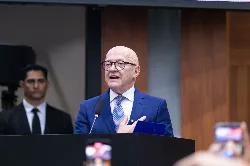 ALMT empossa Otaviano Pivetta governador de MT