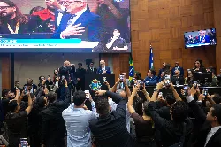 ALMT empossa Otaviano Pivetta governador de MT