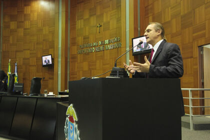 Deputado retoma audiências sobre  escola ciclada no dia 29, em Cáceres