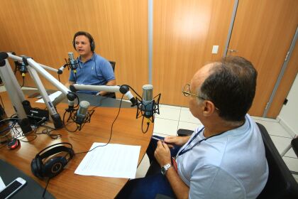Maestro Fabricio Carvalho em entrevista para a Rádio Assembleia