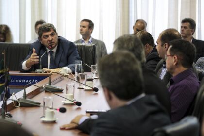 Reunião dos Deputados com secretário Paulo Taques