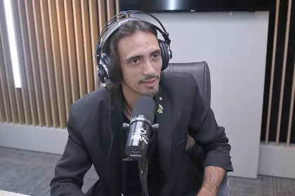 Programa painel  recebe o Multiartista Paulo Laurentino e o músico Geandro Soares