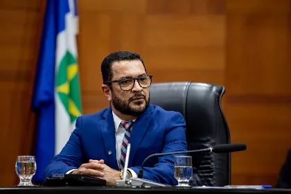 Enfermeiro Dejamir Soares toma posse como deputado e reforça defesa da saúde pública