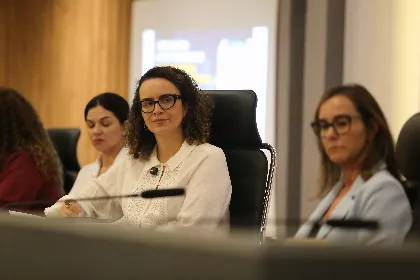A deputada suplente Sheila Klener é autora da lei que instituiu abril como mês de conscientização sobre a violência nas escolas