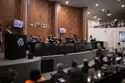 ALMT homenageia personalidades com comendas, títulos e moções de aplausos