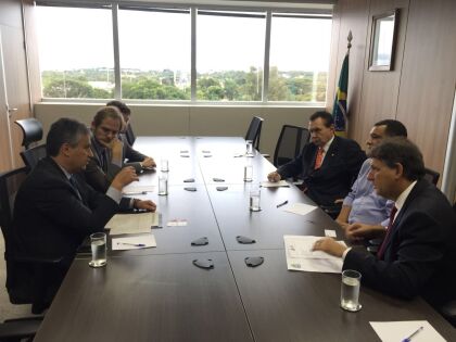 Dep. Silvano Amaral em reunião na Secretaria de Aviação Civil (SAC)