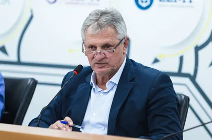 Deputado Dilmar Dal Bosco em reunião da CCJR