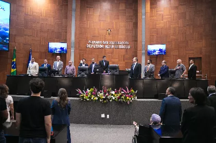 Sessão Especial de Entrega de Títulos e Honrarias