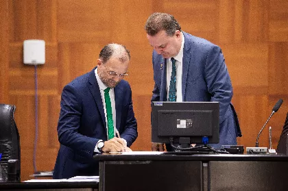 Valdenir José dos Santos e Altir Peruzzo tomam posse na ALMT